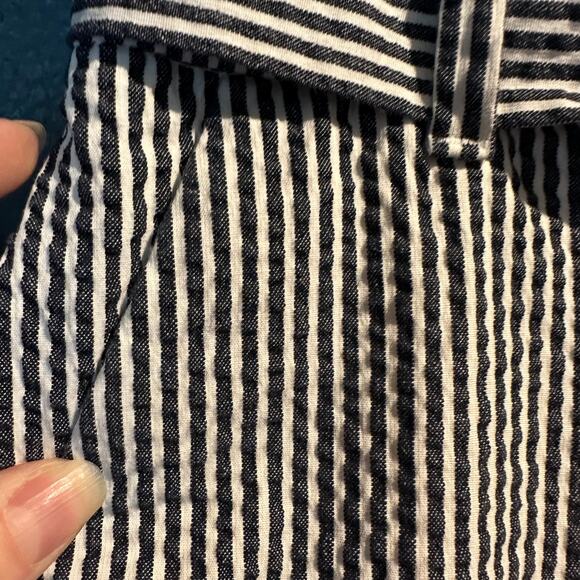 Ann Taylor Factory Size 4 Seersucker Black & White Stripe Skirt Tie timeless - Picture 7 of 9